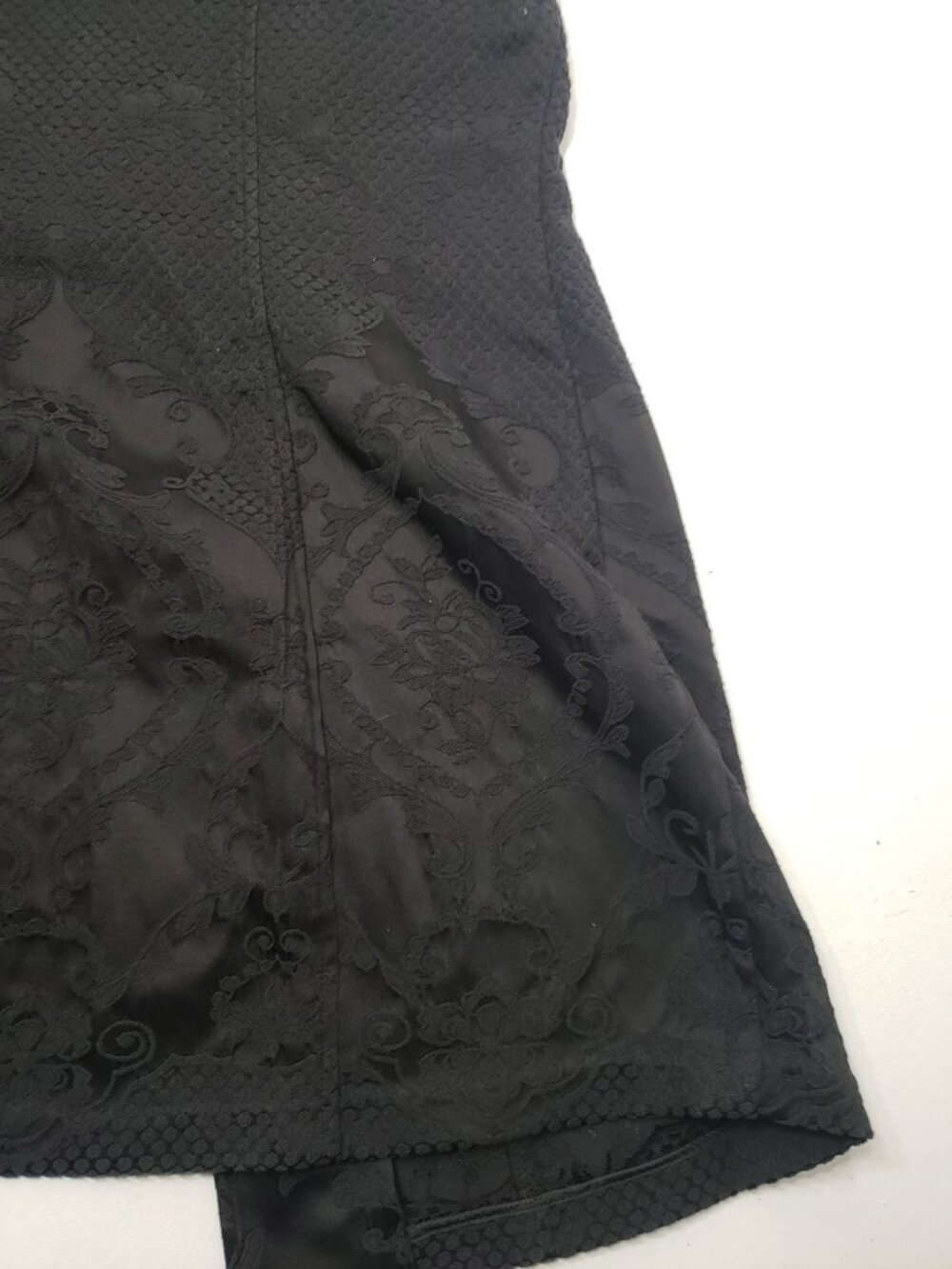 Peter Nygard Womens Size 16 Black Long Vest Textured Floral Open Front - Picture 13 of 14